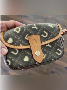 Dooney & Bourke Bag NWOT wristlet pouch wallet